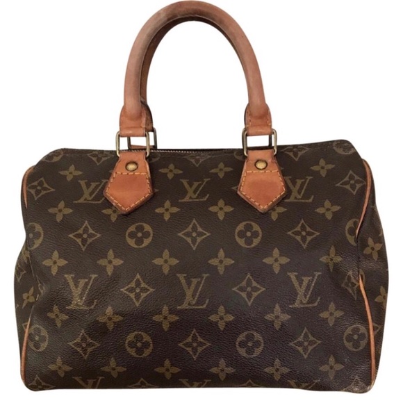 Louis Vuitton Handbags - 💯Authentic Louis Vuitton Monogram Speedy 25 Bag
